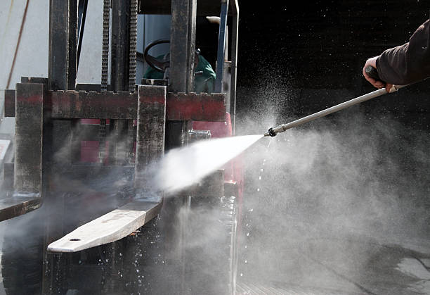 Best Sidewalk and Walkway Cleaning  in Gerber, CA
